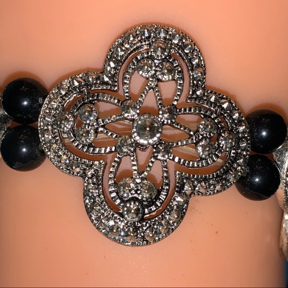 Stylish Bracelet bundle - Picture 15 of 16